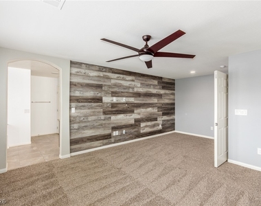 6644 Seahorse Reef Street - Photo Thumbnail 13