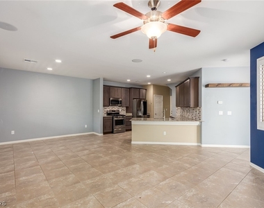 6644 Seahorse Reef Street - Photo Thumbnail 6