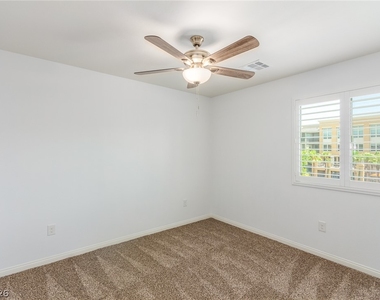 6644 Seahorse Reef Street - Photo Thumbnail 21