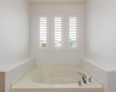 6644 Seahorse Reef Street - Photo Thumbnail 18