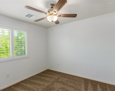 6644 Seahorse Reef Street - Photo Thumbnail 23