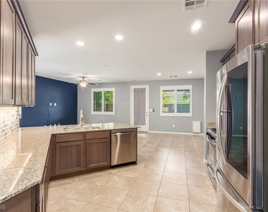 6644 Seahorse Reef Street - Photo Thumbnail 11