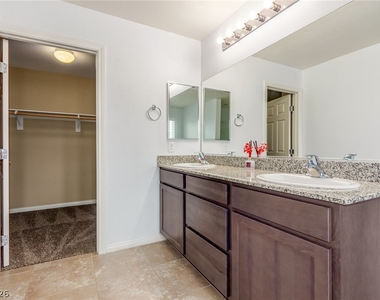 6644 Seahorse Reef Street - Photo Thumbnail 17