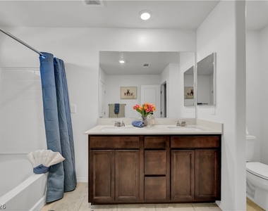 7058 Baza Avenue - Photo Thumbnail 22