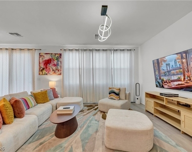 7058 Baza Avenue - Photo Thumbnail 4