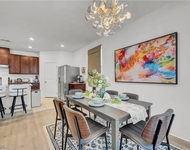 7058 Baza Avenue - Photo Thumbnail 17