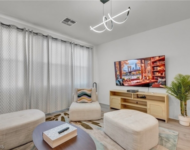 7058 Baza Avenue - Photo Thumbnail 5
