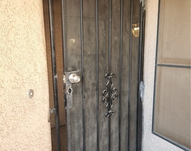 7048 Picaroon Lane - Photo Thumbnail 2