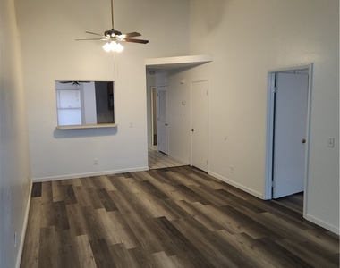 7048 Picaroon Lane - Photo Thumbnail 9