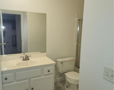 7048 Picaroon Lane - Photo Thumbnail 25