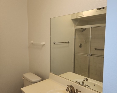 7048 Picaroon Lane - Photo Thumbnail 21