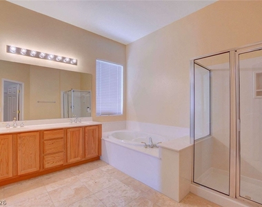 10214 Elk Valley Street - Photo Thumbnail 14