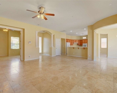 10214 Elk Valley Street - Photo Thumbnail 5