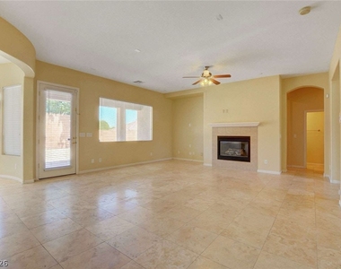 10214 Elk Valley Street - Photo Thumbnail 2