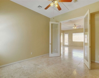 10214 Elk Valley Street - Photo Thumbnail 13