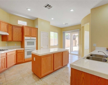 10214 Elk Valley Street - Photo Thumbnail 10