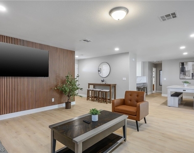 6990 W Richmar Avenue - Photo Thumbnail 9