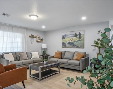 6990 W Richmar Avenue - Photo Thumbnail 5