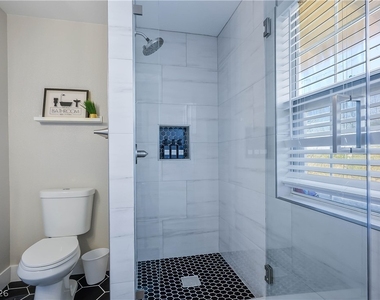 6990 W Richmar Avenue - Photo Thumbnail 32