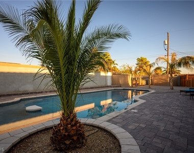 7435 Rogers Street - Photo Thumbnail 36