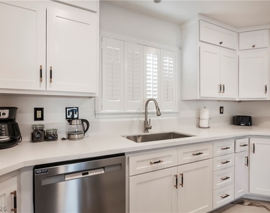 7435 Rogers Street - Photo Thumbnail 16