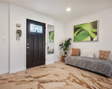 7435 Rogers Street - Photo Thumbnail 7