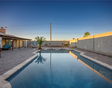 7435 Rogers Street - Photo Thumbnail 37