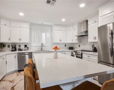 7435 Rogers Street - Photo Thumbnail 15