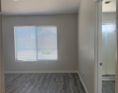 9909 Bundella Drive - Photo Thumbnail 30