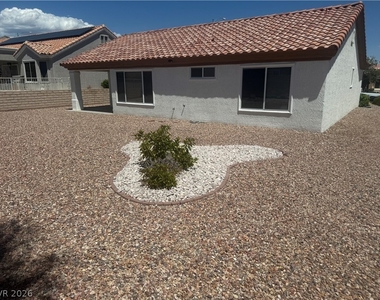 9909 Bundella Drive - Photo Thumbnail 6