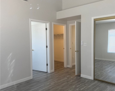9909 Bundella Drive - Photo Thumbnail 27