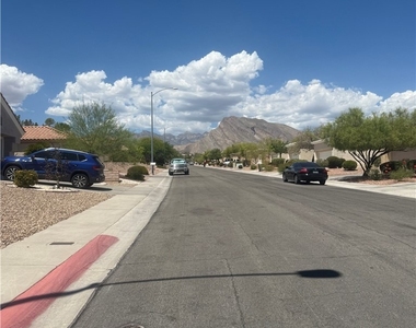 9909 Bundella Drive - Photo Thumbnail 45
