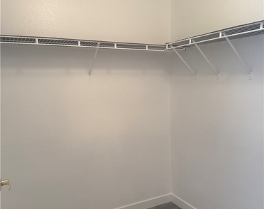 9909 Bundella Drive - Photo Thumbnail 31
