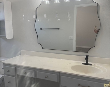 9909 Bundella Drive - Photo Thumbnail 34