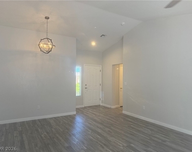 9909 Bundella Drive - Photo Thumbnail 15