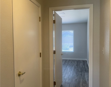 9909 Bundella Drive - Photo Thumbnail 22