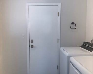 9909 Bundella Drive - Photo Thumbnail 26