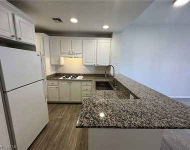 35 E Agate Avenue - Photo Thumbnail 2