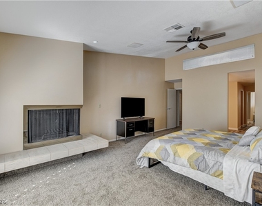 3223 Pinehurst Drive - Photo Thumbnail 34