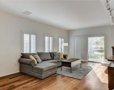 3223 Pinehurst Drive - Photo Thumbnail 26