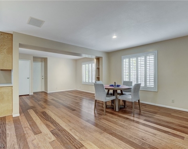 3223 Pinehurst Drive - Photo Thumbnail 13