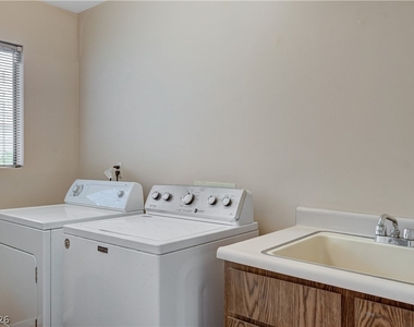 3223 Pinehurst Drive - Photo Thumbnail 46