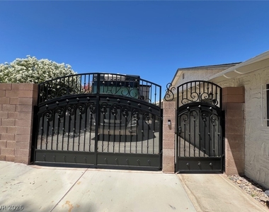 3310 W Mardon Avenue - Photo Thumbnail 21