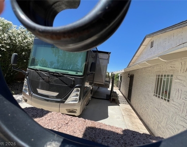 3310 W Mardon Avenue - Photo Thumbnail 22
