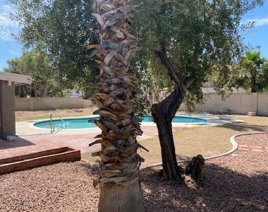 2047 Westwind Road - Photo Thumbnail 29