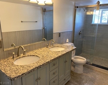 2047 Westwind Road - Photo Thumbnail 25