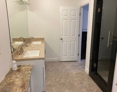 2047 Westwind Road - Photo Thumbnail 16