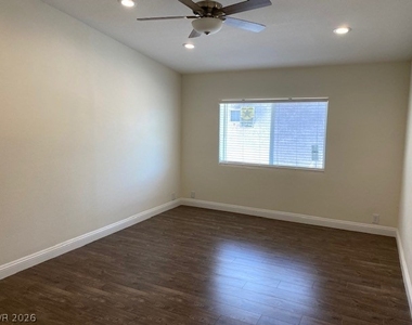 2047 Westwind Road - Photo Thumbnail 26