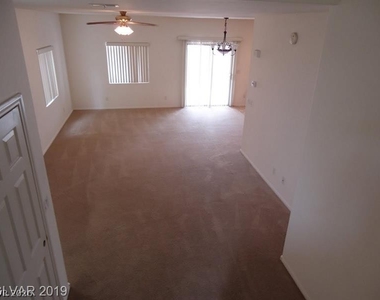 5613 Clotidle Soupert Court - Photo Thumbnail 10