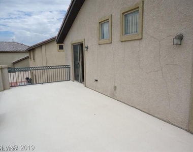 5613 Clotidle Soupert Court - Photo Thumbnail 12